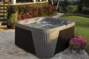 Designing Your Backyard With A Hot Tub Designing Your Backyard With A Hot Tub